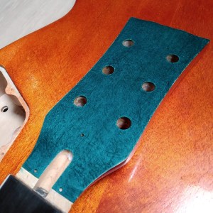 Harley Benton Electric Guitar Kit Single Cut (096 Vernis et polish terminés)